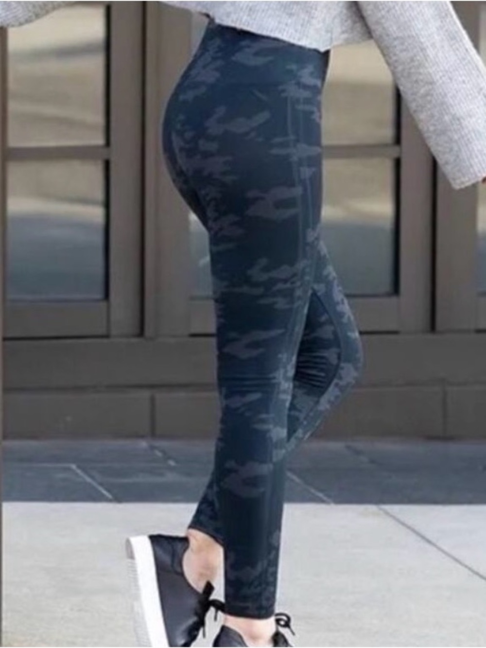 Spanx Look At Me Now High Rise Leggings in camo green - Picture 3 of 6